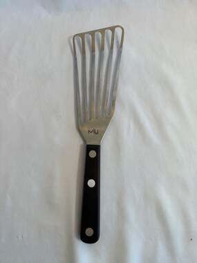 MIU France 11-Inch Stainless Steel Slotted Fish Spatula with Triple-Riveted Hand